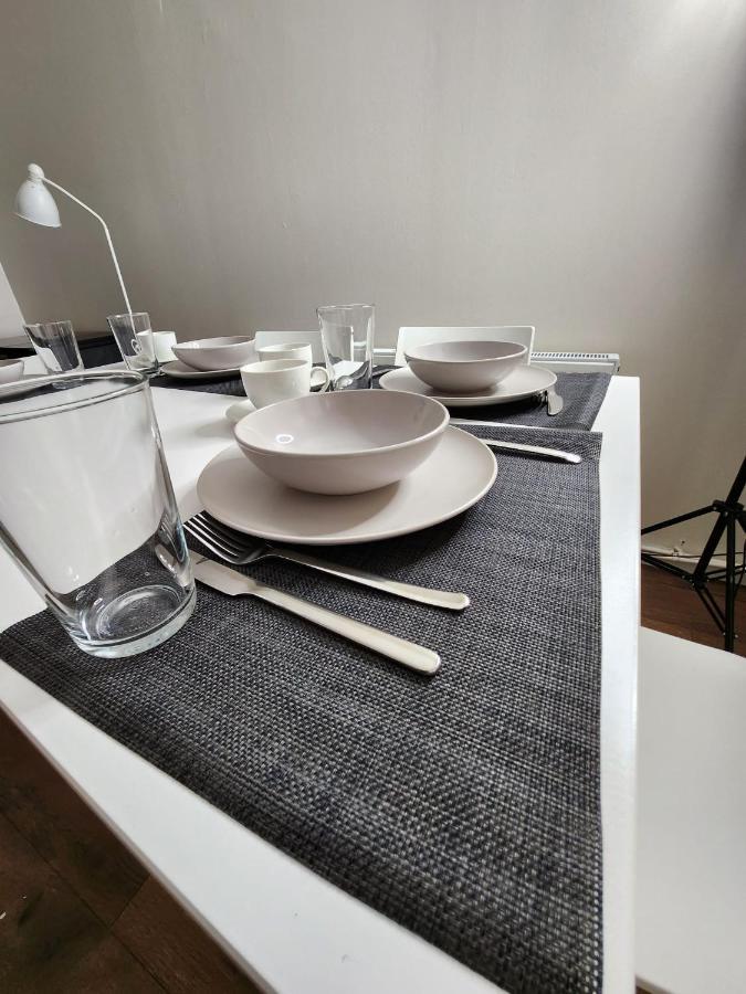 Home Away From Home Londres Extérieur photo